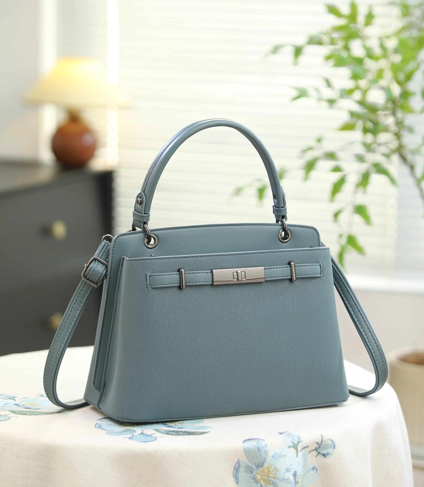 blue-01